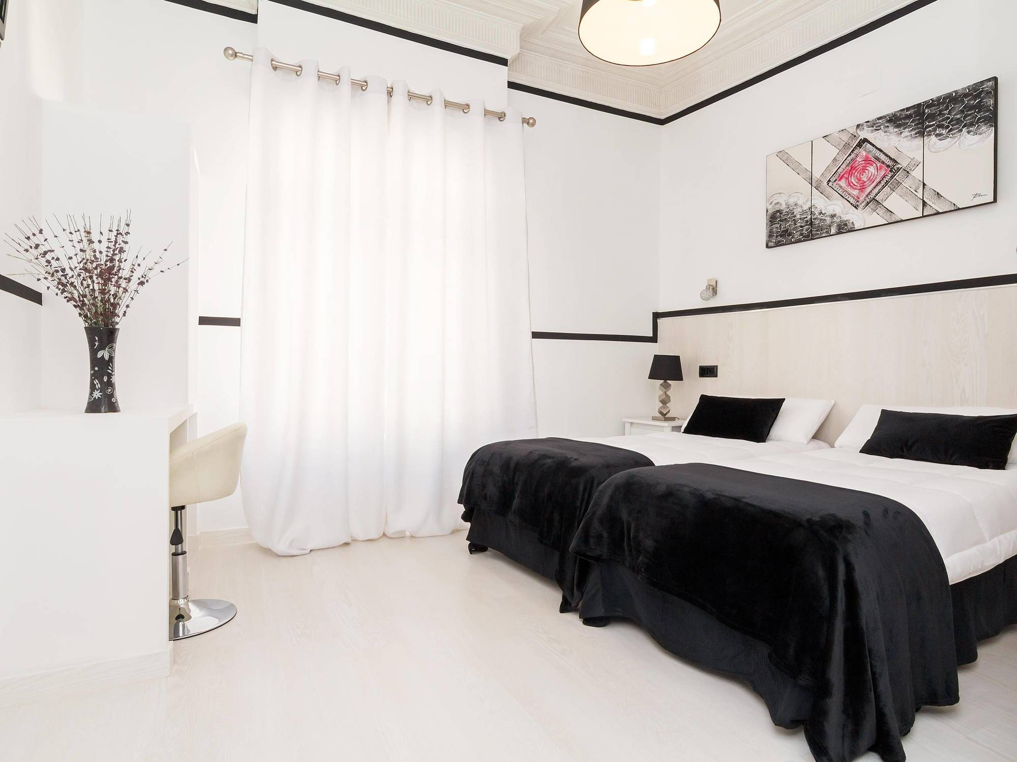Gran Via 63 Rooms Madrid Exterior foto